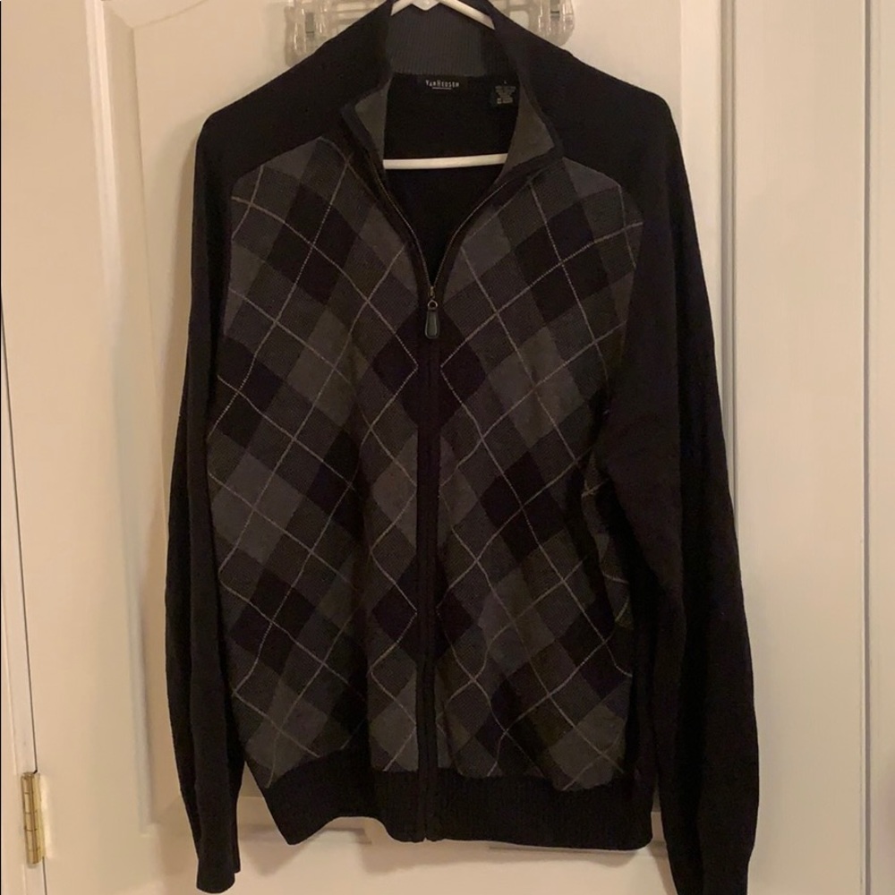 Gently worn men’s large full zip argyle sweater